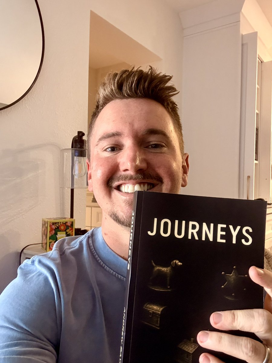 andyjbays's tweet image. A labor of love.
It’s a beautiful thing when it all comes together.
Whether you like #Mystery #scifibooks or #horror .. I’ve got you covered.
JOURNEYS is out now. Purchase link in bio
#books #readinglist