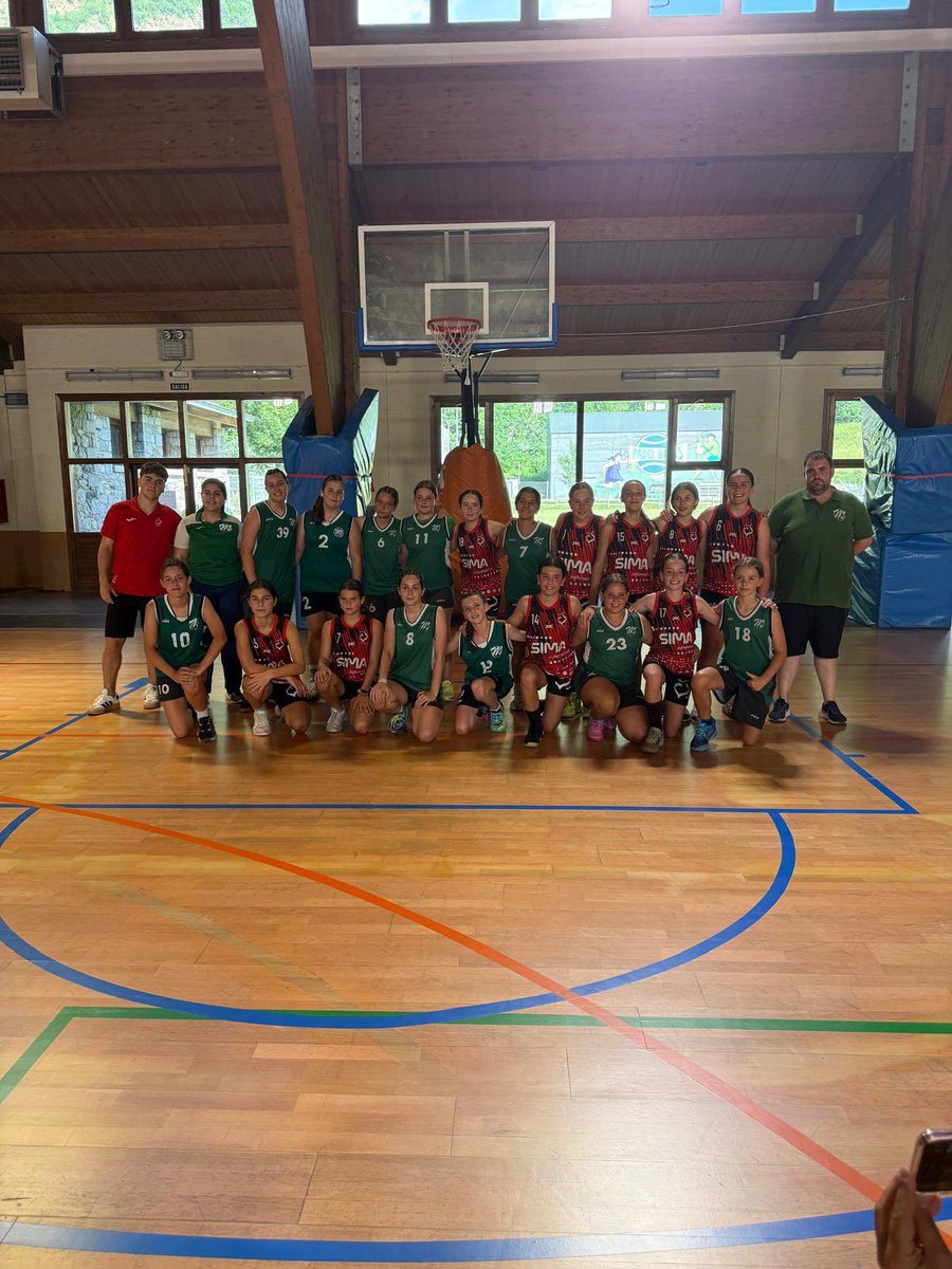 Derrota de nuestras Infantiles F en un partido duro pero que pese al resultado lo han hecho muy bien y se lo han pasado de maravilla

Corazonistas Vitoria 36-16 Infantil F

#sellevaelverde #lamanzanamecanica #vallebenasket