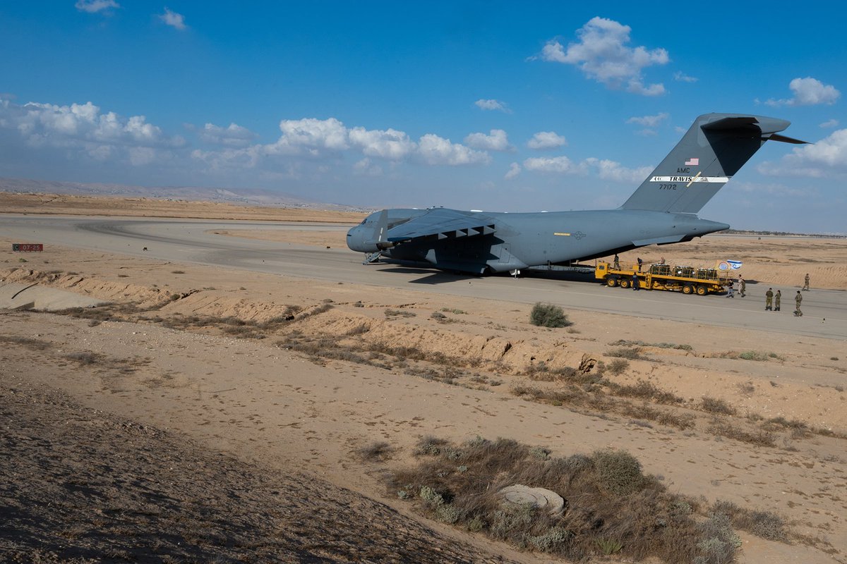 BREAKING:

🇮🇷🇮🇱 Iran's Military HQ announced that 'any country sending military aid via ship or plane to Israel will be deemed complicit in aggression against Iran and become a legitimate target'