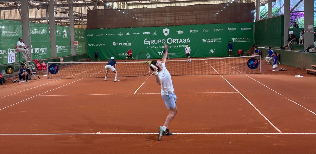 ITFLaukariz's tweet photo. Los navarros Iker Gaztambide y Alex Martínez se proclaman campeones del 4th ITF Open Laukariz de dobles tras ganar al checo Vit Kalina y el estadounidense Tristan Stringer por 6-2, 6-3 #CCLaukariz #Mungia #Bizkaia #BasqueCountry #ITFWorldTennisTour https://t.co/Sy8BomK4uQ