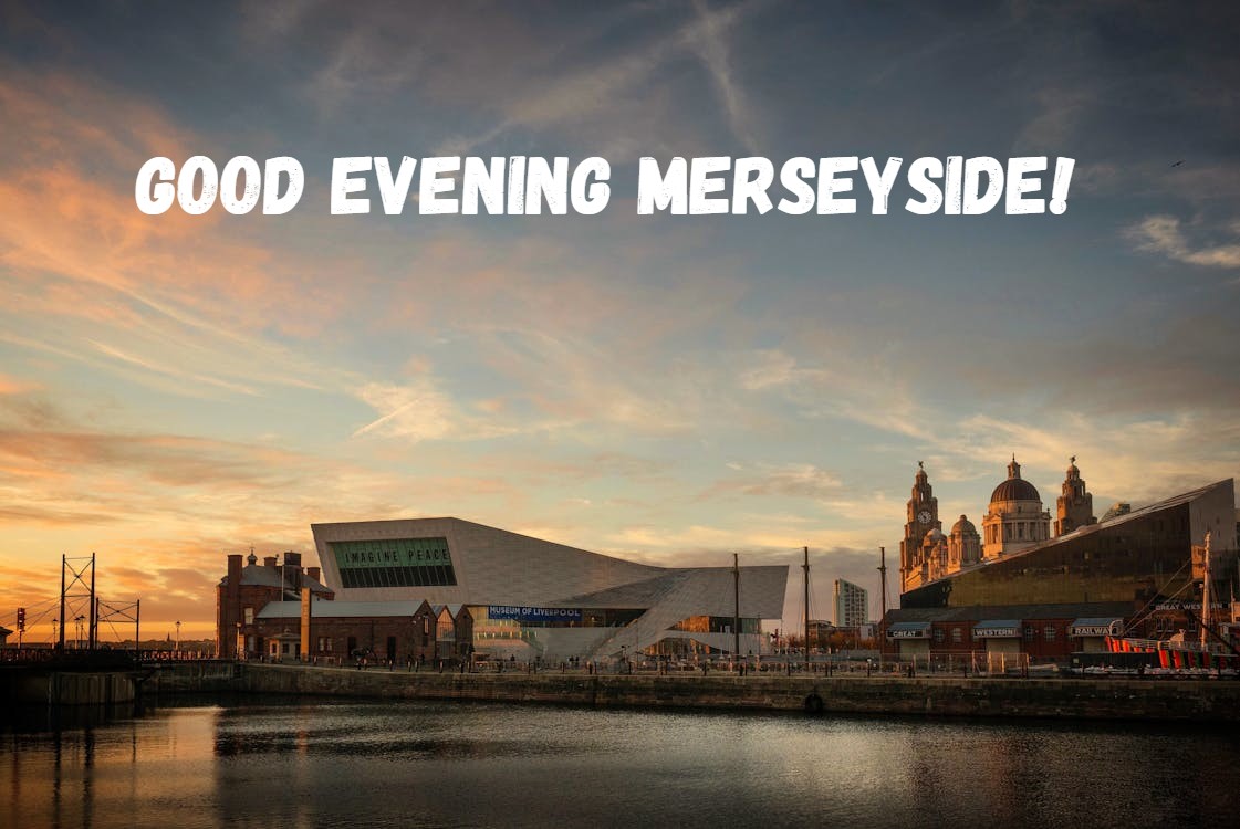 Good evening Merseyside! Elinor, Chloe, Laura and Nicole with you tonight from Team 4 until 7am 🥳 If you have any non-urgent reports or enquiries, please send us a message! Always remember to ring 999 in an emergency 🚔  Have a nice night and stay safe 🌝
