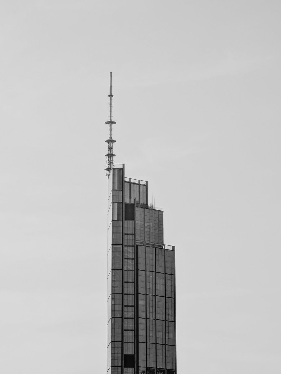 zulus9311's tweet photo. More architecture 

#teampixel #photograghy #architecture #madebygoogle #streetphotography https://t.co/pyJEJCRgPT