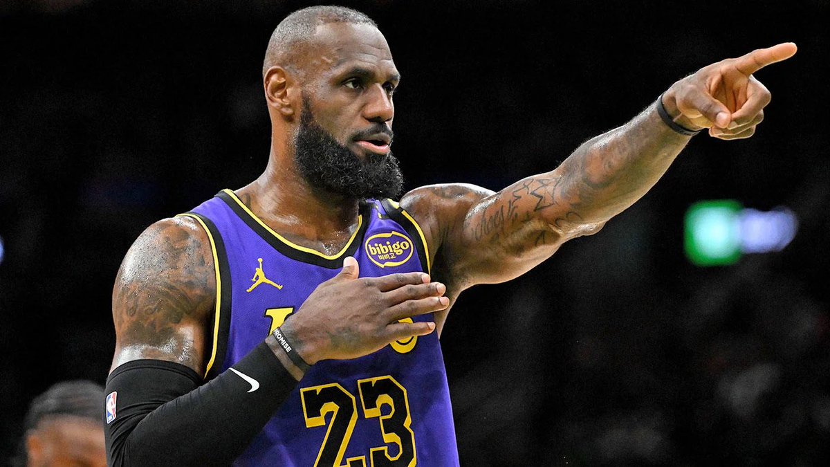 Legion Hoops (@legionhoops) on Twitter photo LeBron James just now at <a href="/FanaticsFest/">Fanatics Fest</a>:
"The game of basketball is the best it's ever been." LeBron James just now at <a href="/FanaticsFest/">Fanatics Fest</a>:
"The game of basketball is the best it's ever been."