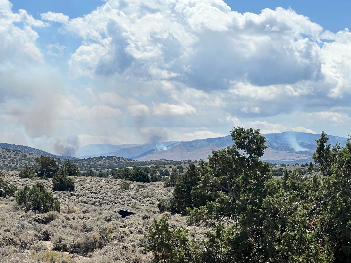 FIRE WATCH: 
Here's what the Conner Fire currently looks like. The nearly 14,000-acre fire near Gardnerville remains 0% contained and nearby Topaz Lake is *closed to the public for ongoing firefighting efforts. Details: tinyurl.com/3jhwzsab