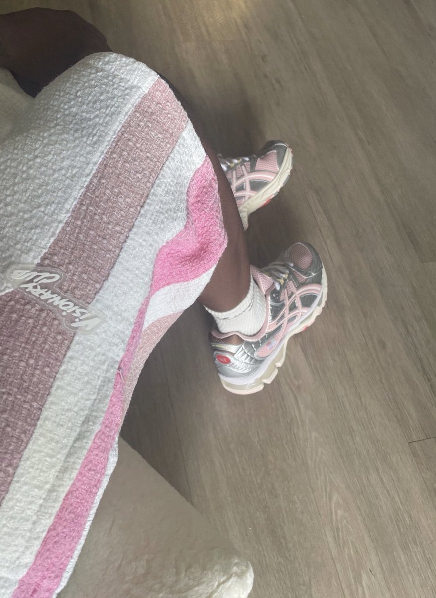 “RADIANT AURA” V2 SHORTS BY VISIONARY CLUB