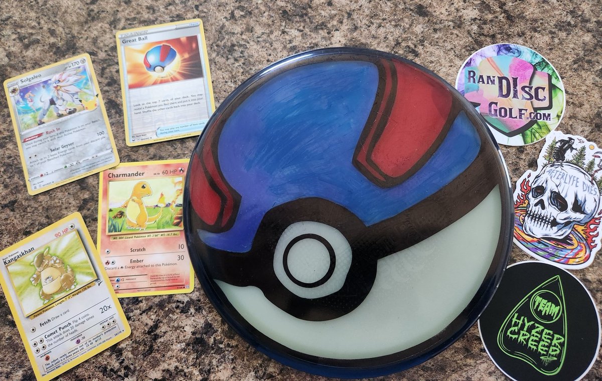 Jayone3TX's tweet image. Got my first Dyed Disc! The homie @JME_0906 did a great job turning this Glow in the Dark Hex to a Great Ball! He even threw in some Pokémon Cards and some stickers! Much love man! Can't wait to throw it tomorrow! Shoutout to @disc_ran