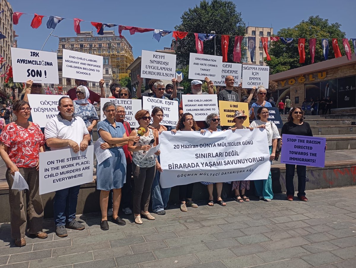 Dünya Göçmen ve Mülteciler günü nedeniyle bugün içinde bulunduğumuz "Göçmen ve Mülteci Platformuyla düzenlediğimiz basın açıklamasında DEM PARTİ Göçmen ve Mülteci Komisyonu olarak yer aldık.