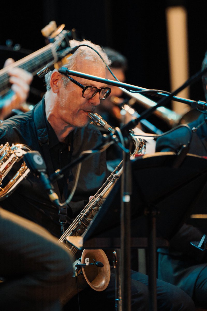 Festival Paax GNP (@festivalpaaxgnp) on Twitter photo 🎷 Primer Darkside del Festival: ritmo, homenaje e improvisación con Quincy Jones: Remembranza musical y The Amazing Keystone Big Band.
📍 @hotelxcaretarte
Presentado por <a href="/GNPSeguros/">GNP Seguros</a>
#Viviresincreíble #PaaxDarkside #FestivalPaaxGNP2025 🎷 Primer Darkside del Festival: ritmo, homenaje e improvisación con Quincy Jones: Remembranza musical y The Amazing Keystone Big Band.
📍 @hotelxcaretarte
Presentado por <a href="/GNPSeguros/">GNP Seguros</a>
#Viviresincreíble #PaaxDarkside #FestivalPaaxGNP2025