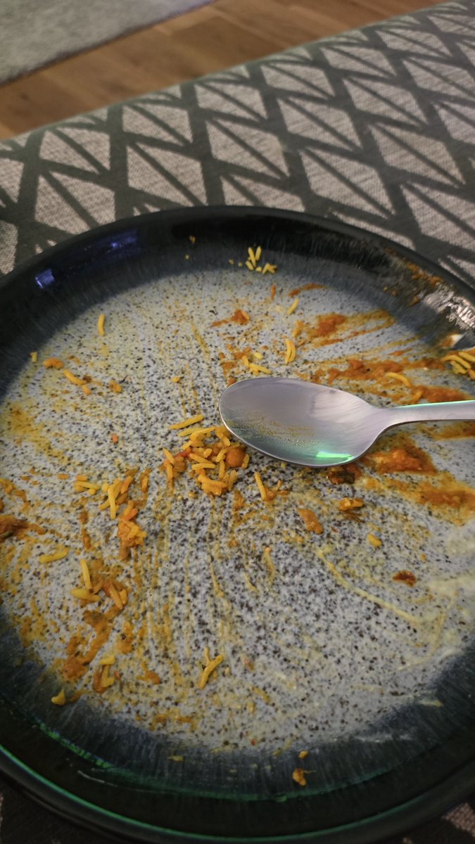 Chicken Dhansak, mushroom rice, onion bhaji, seekh kebab, bombay alloo, cauliflower bhaji, naan. 
Done.....
 (too hungry to post a before pic 🤣)