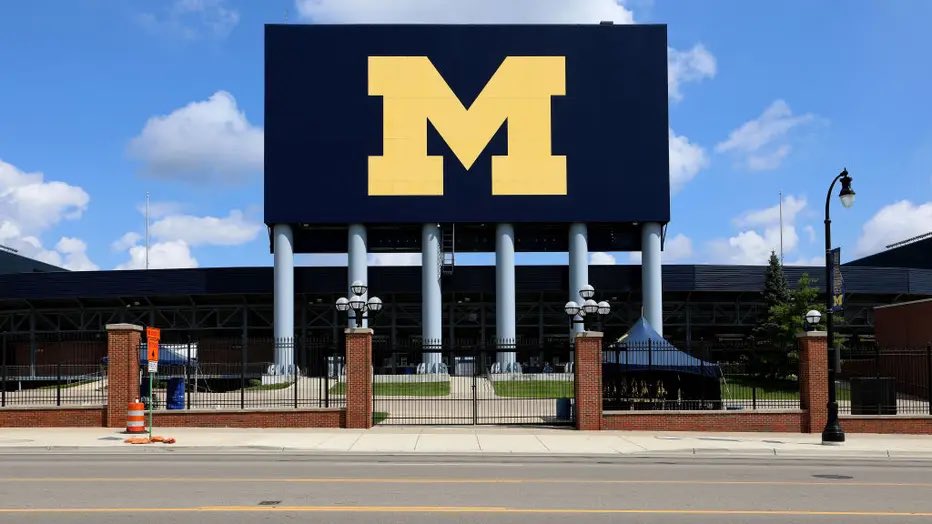 Acrisure bounce house must have an exterior facing UCF logo