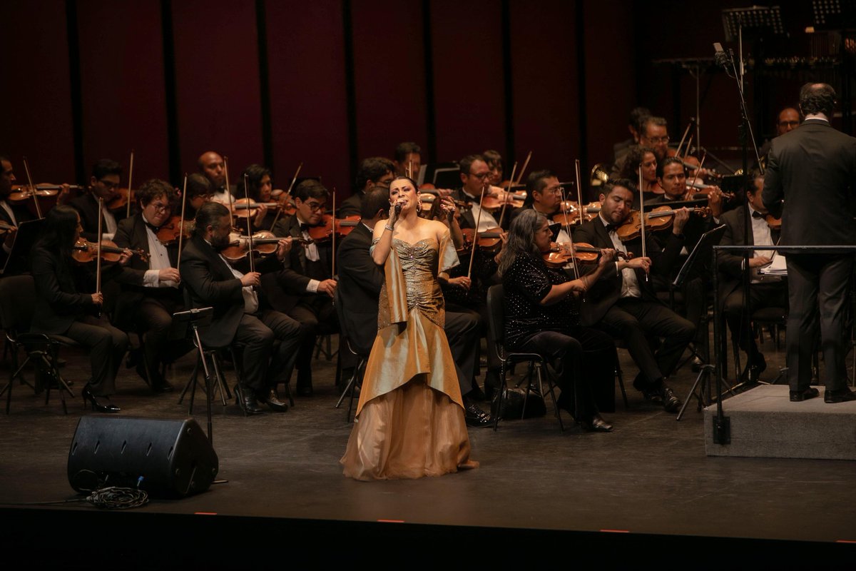 Con un gran concierto concluyen festejos a mamás y papás de la familia judicial 

🔲El Voluntariado del Poder Judicial promueve el reconocimiento a la labor de quienes -con responsabilidad- se dedican a la impartición de justicia.
🔲En dos sedes se reunieron más de 3 mil 400