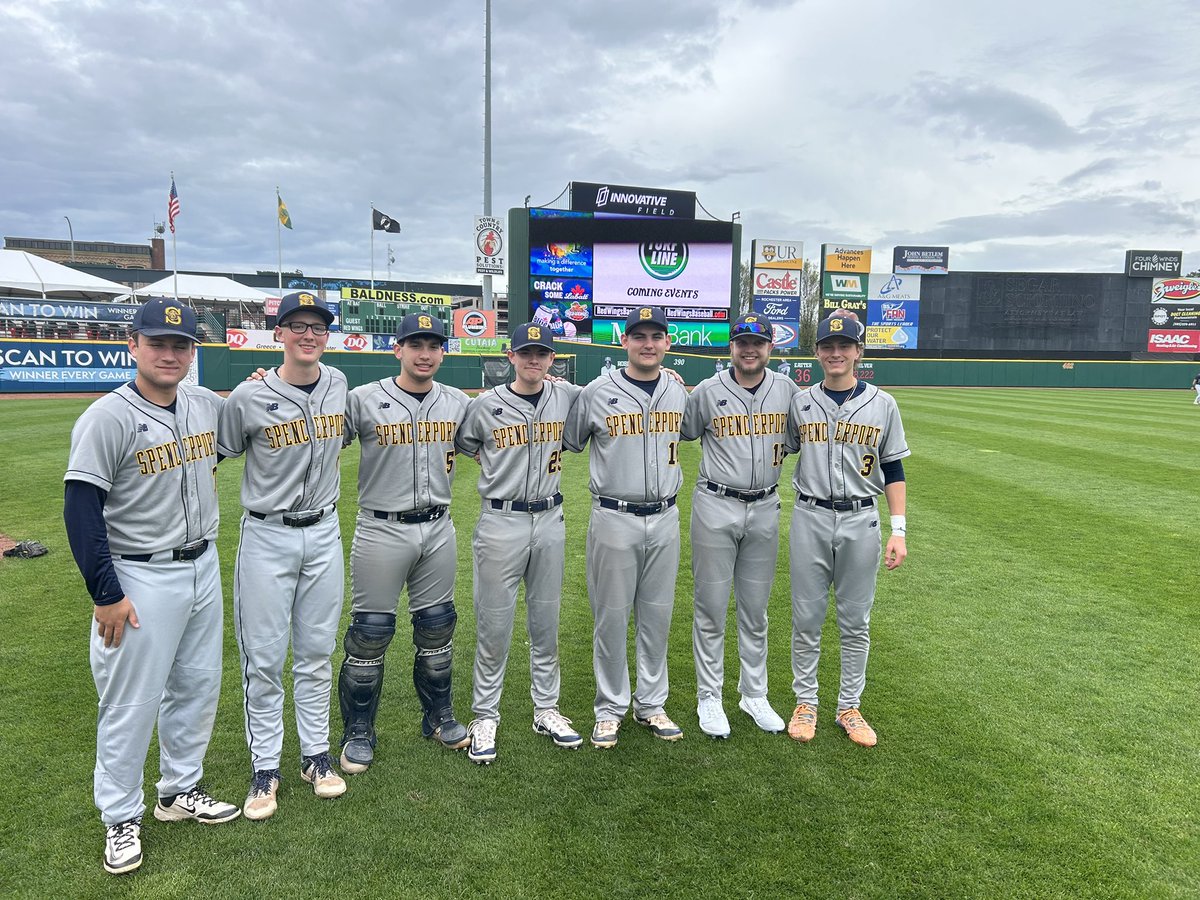 SHS_RangerBB's tweet image. A big congrats to our seniors last night at graduation. Be safe and have a great summer before you go off to do amazing things. @Ranger_Sports @PrimetimeBall_ @PickinSplinters @jjDandC @SpencerportCSD @gametime585 @baseballsectv