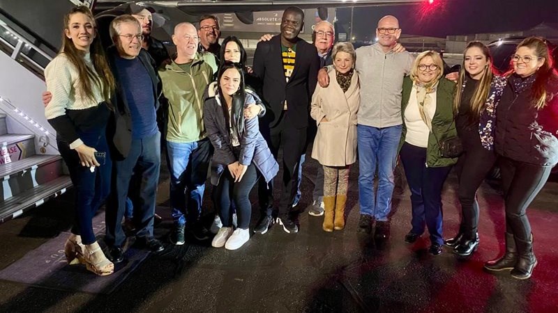 Their home! Frik Potgieter and Peter Huxham released #frikandpeter dlvr.it/TLTsTB