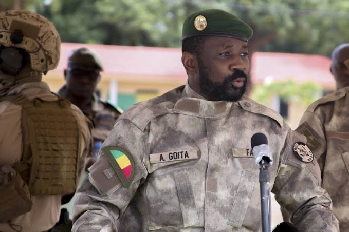 ATENÇÃO!! Mali acaba de CONFISCAR a maior mina de ouro do país que pertencia a uma corporação canadense que NUNCA pagou impostos e nem royalties ao país africano!!

Eles ESTSTIZARAM o ouro e será tudo investido no desenvolvimento do país!!

A ÁFRICA ESTÁ SE LIBERTANDO!!!