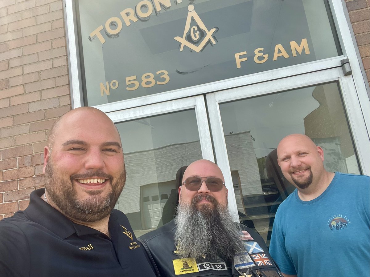 A Legendary morning recording Episode 114 of The Traveling Man Masonic Podcast!  Watch for it coming out on June 30th!
<a href="/TheTravelingMa5/">The Traveling Man</a> 
TravelingManPodcast.com
#BeLegendary #Freemasonry #TravelingMan #Podcast