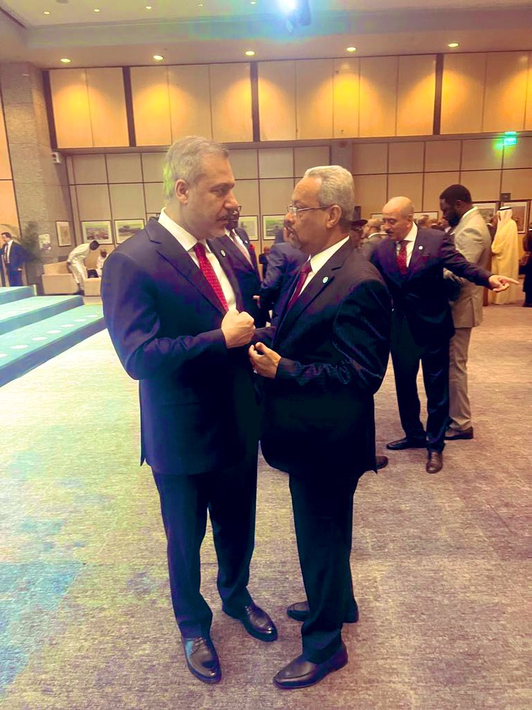 MAECIDJIBOUTI's tweet image. En marge des travaux #OICCFM51 S.E Abdoulkader Houssein Omar a eu des échanges avec plusieurs de ses homologues. @MAECIDJIBOUTI #multilatéralisme #Djibouti #DiplomatieActive