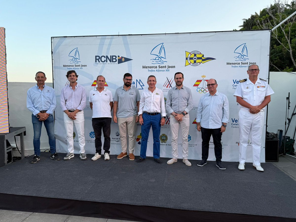 Conselleria de la Mar i del Cicle de l’Aigua (@cmar_ib) on Twitter photo ⛵️ El conseller <a href="/LafuenteJM/">Juan Manuel Lafuente</a> ha assistit a l’acte d’entrega de trofeus de la XXVI Regata Menorca Sant Joan - Trofeu Alfonso XIII i de la Regata Port de Maó, dues cites destacades del calendari nàutic balear. Enhorabona! ⛵️ El conseller <a href="/LafuenteJM/">Juan Manuel Lafuente</a> ha assistit a l’acte d’entrega de trofeus de la XXVI Regata Menorca Sant Joan - Trofeu Alfonso XIII i de la Regata Port de Maó, dues cites destacades del calendari nàutic balear. Enhorabona!