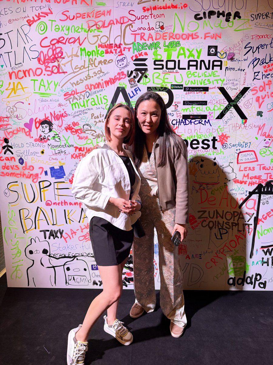 KumekaTeam's tweet image. Got to thank @calilyliu @SolanaFndn president in person at Apex Budapest — big love from the Kumeka Team!