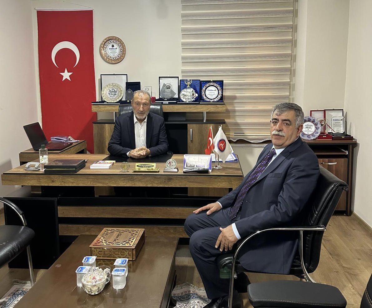 SENDİKAMIZ GENEL BAŞKANI SAYIN ÖMER YILMAZ BEYEFENDİ SENDİKAMIZI ZİYARETLERİYLE BİZLERİ ONURLANDIRDI