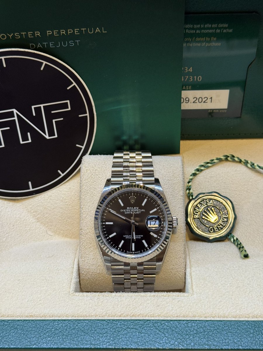 Rolex Datejust 126234 36mm

2021 Box &amp; Papers

$10,000

Wire &amp; Crypto Accepted