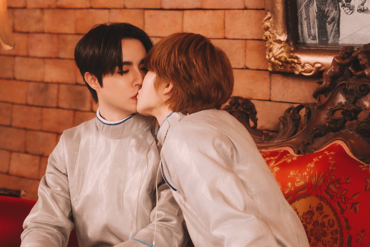 hq720.jpg?sqp=-