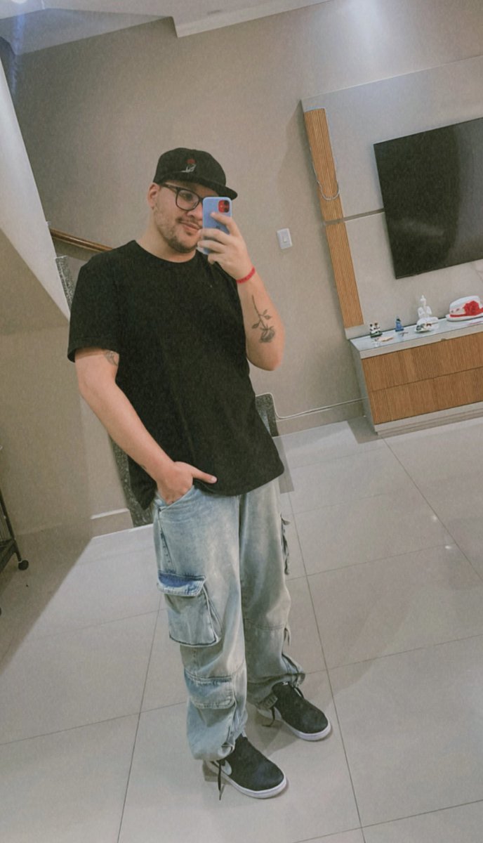 erickitosjr's tweet photo. oi https://t.co/zdL0xMDG38