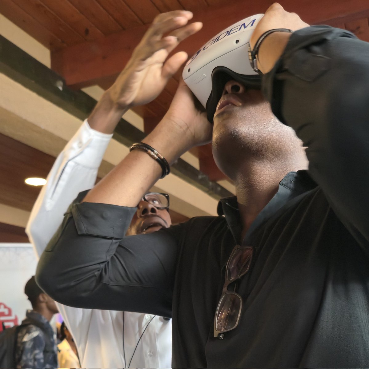 solonjosephaccu's tweet image. Mw kontan peye prezans mw nan yon si bèl evenman #DevExpo. Sezi wè valè devlopè kap batay pou pote solisyon gras ak teknoloji. Se ak antouzyasm m te tande prezantasyon kèk antreprenè ki tap prezante #Startup yo. Anpil #inovasyon 💡

WE ARE BORN TO CREATE!