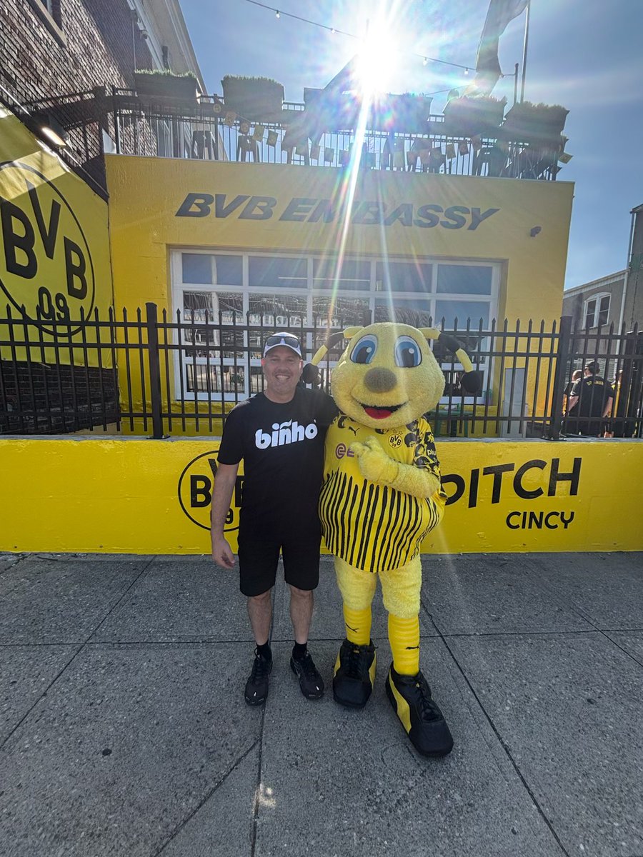 <a href="/BlackYellow/">Borussia Dortmund</a> Also having fun here with <a href="/binhoboard/">Biñho Board</a>!!!