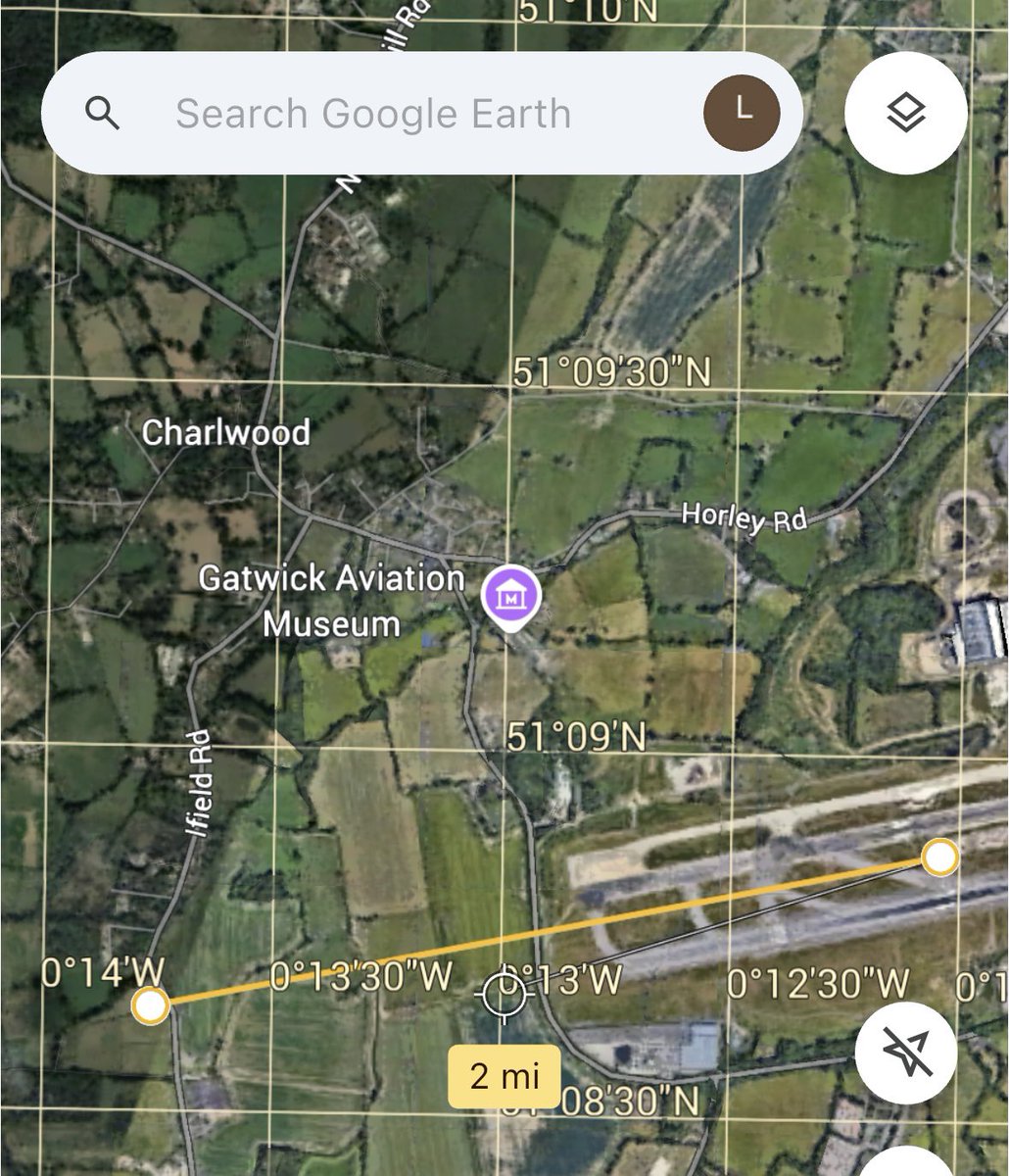 LPJonesy1986's tweet image. For those of you being that Charlwood registered 33.2C today, it used a category 4-5 weather station, so it’s not reliable. And the reason it’s not reliable because it’s right in the direction planes taking off right next to Gatwick Airport;