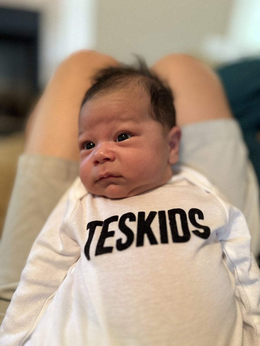 Thank you <a href="/chattybird0306/">Amanda Hazel</a> and <a href="/JEHazel75/">Josh “Pappy” Hazel</a>! The #teslacommunity is the best 🙏. This kiddo is 4 weeks-ish and already fits in the 6 month size 🤣.