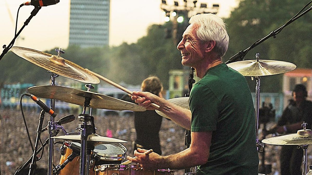 charlieboywatts's tweet image. Happy summer solstice! Here is Charlie playing in the Sweet Summer Sun of Hyde Park in 2013.
Photograph by Brian Rasic