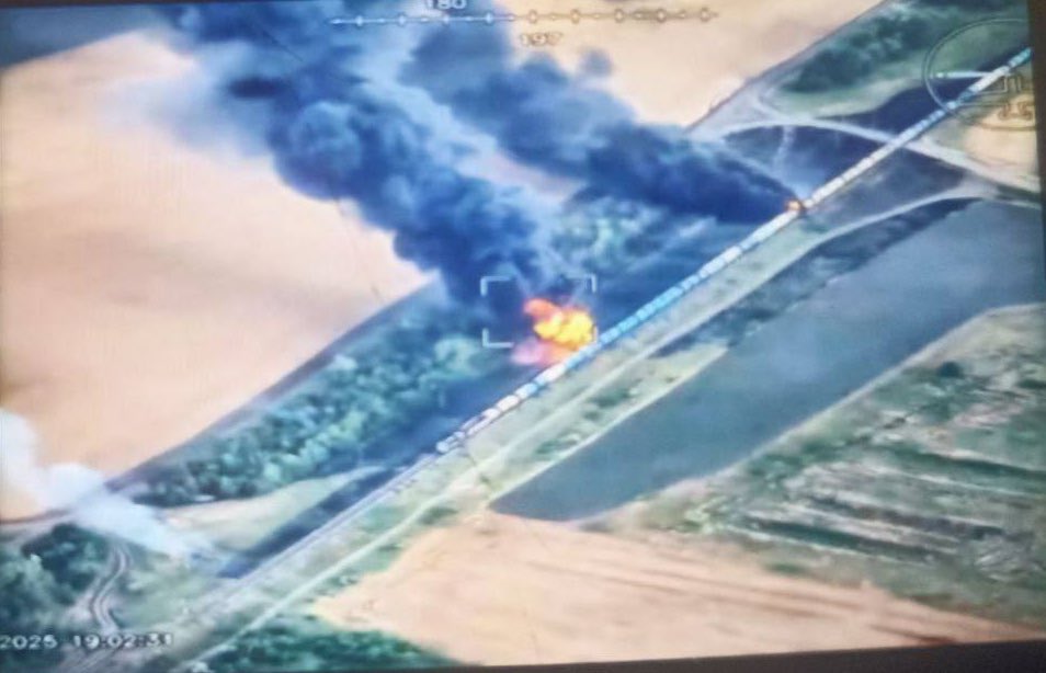 Additional image. It is claimed that a total of 11 fuel wagons are on fire.