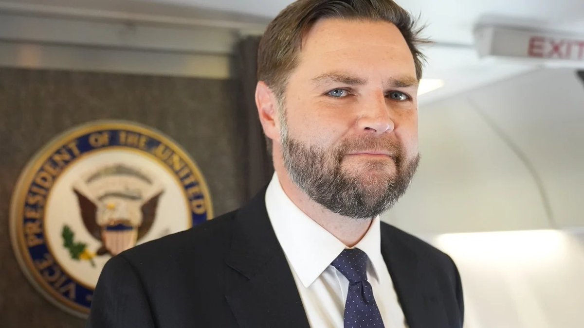 BREAKING NEWS🔥🔥🔥

U.S. VP JD Vance voices clear displeasure in Reuters interview with Israel saying that they risk  drawing the  US into a  wider conflict.

Cracks emerging in the zio-neocon establishment?