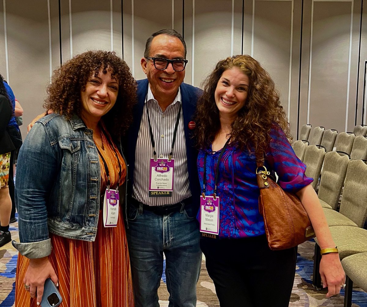 ajcorchado's tweet image. Life doesnt get better than seeing my badass @niemanfdn sisters @HannahAllam and @MargieMasonAP at IRE.