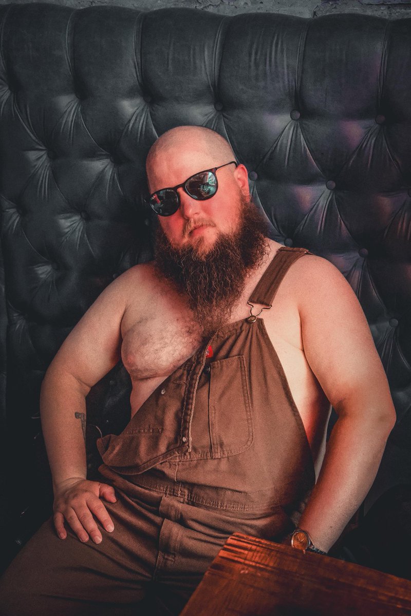 I dunno if I'm deleting twitter soon or not but I don't wanna leave without giving you this