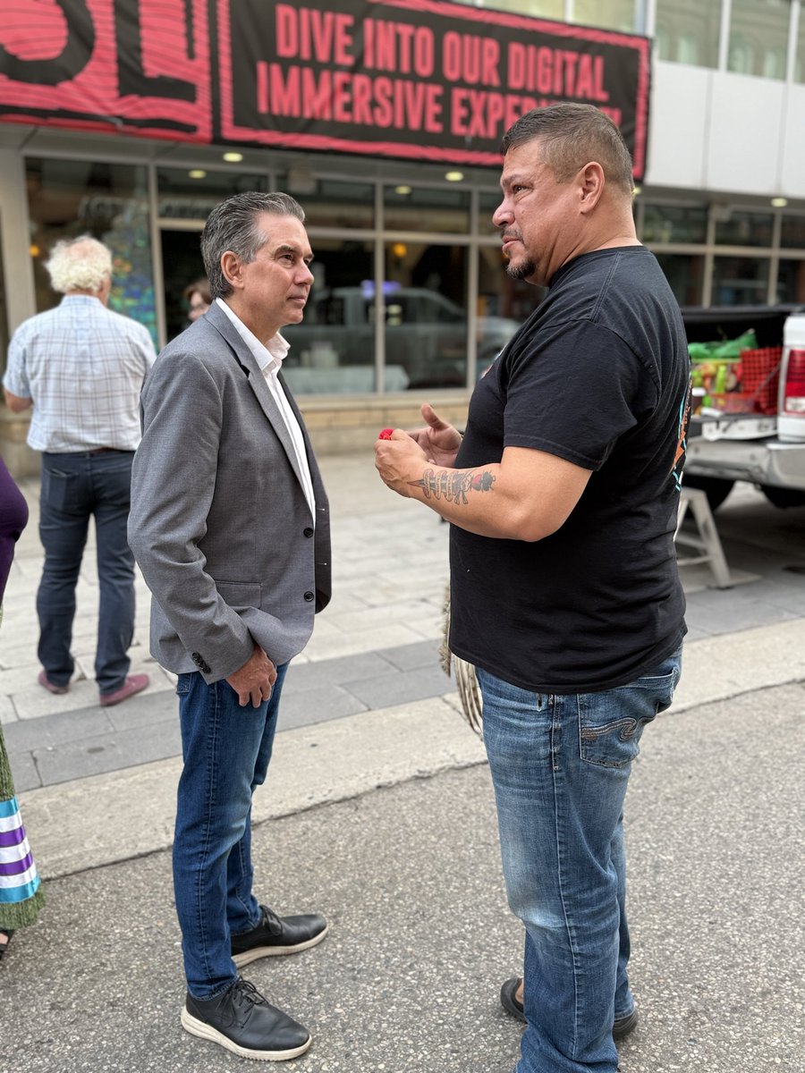 On National Indigenous Peoples Day, we honour the history, cultures, and ongoing contributions of First Nations, Inuit, and Métis peoples. 

This morning, I was honoured to stand with our community at the 9th Annual At First Light Ceremony at THEMUSEUM and a Sunrise Ceremony at