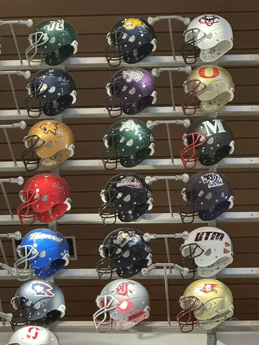 Vintage ONU football helmet spotted at College Football Hall of Fame! 
-
#HateAverageBeGREAT #WinTheWest #FearTheStreak #TheTigerWay #R837 #ComeToTheBourb #HoldTheRope
