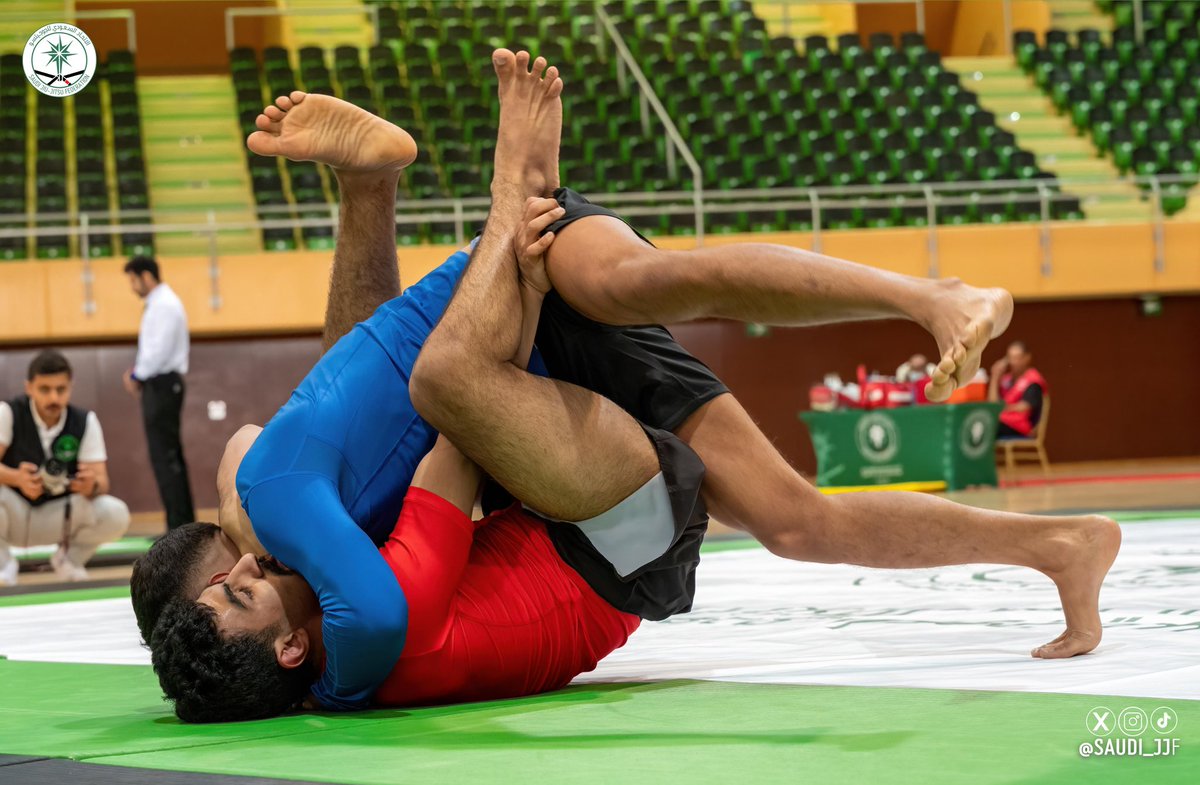 Saudi_JJF's tweet image. 🥋قتال شرس 
🤝روح رياضية 
📸لقطة لا تعوّض

#NoGi 🔥
#الاتحاد_السعودي_للجوجيتسو