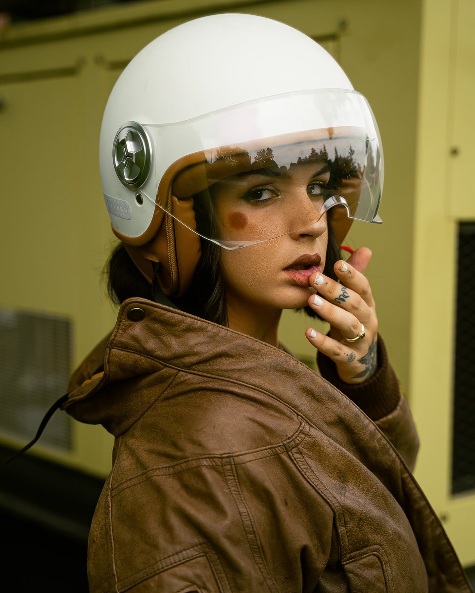you see me in the park, do u ask to borrow my helmet?