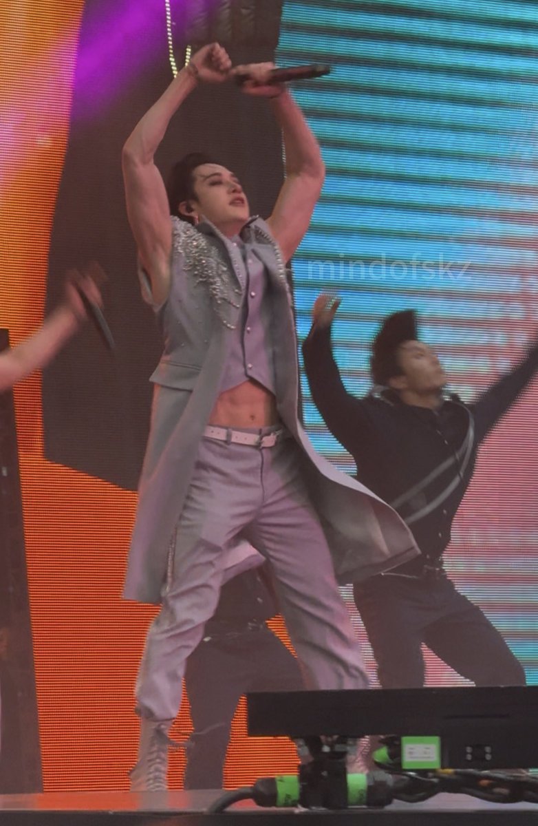 bang chan😳