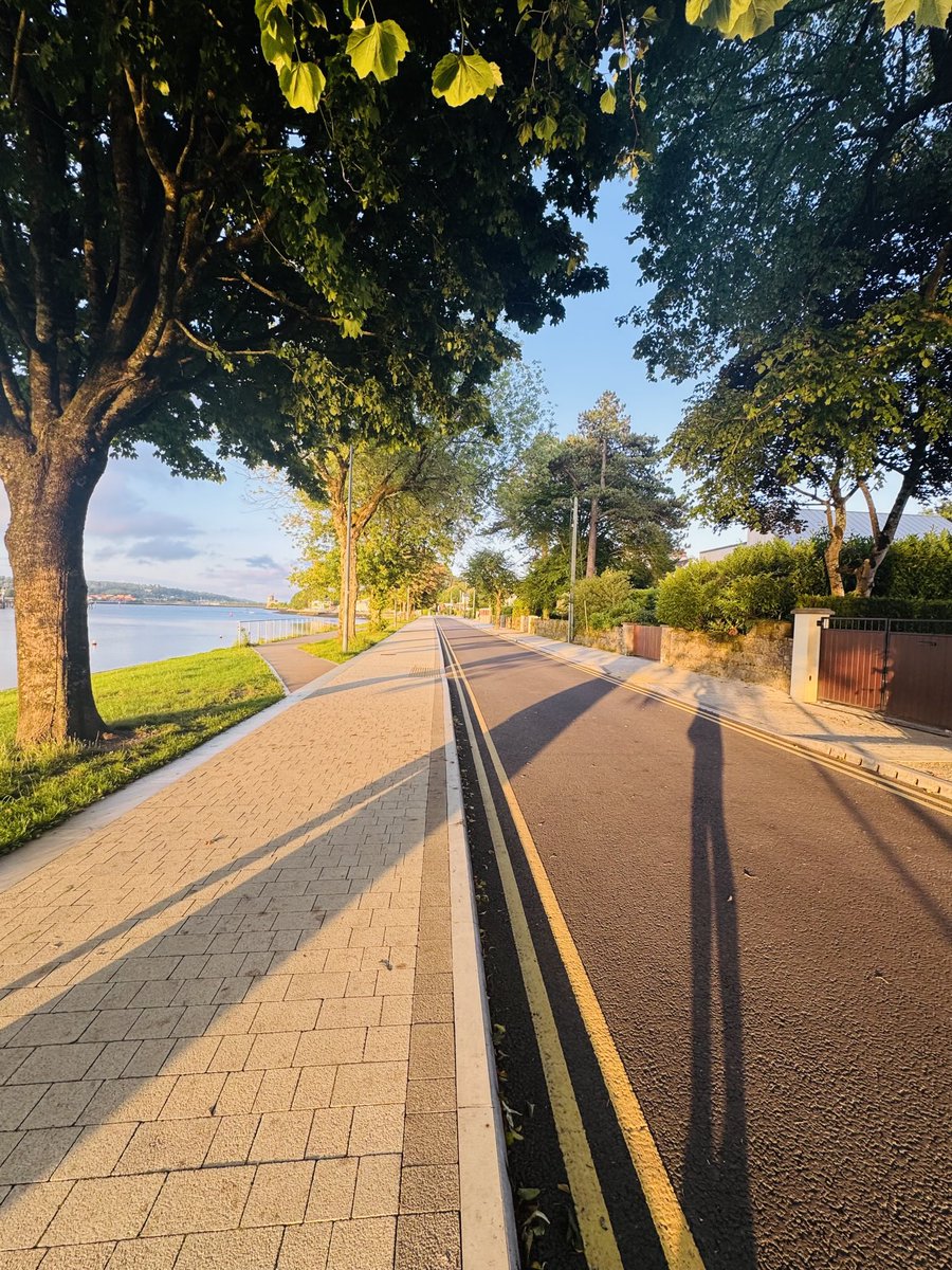 Fionnuala O’Herlihy (@finnhug) on Twitter photo June 21st ..
Longest day of the year ….
#summersolstice <a href="/pure_cork/">Pure Cork</a> <a href="/corkbeo/">Cork Beo</a> <a href="/CarlowWeather/">Carlow Weather</a> <a href="/ThePhotoHour/">#ThePhotoHour</a> <a href="/savecorkcity/">Save Cork City</a> June 21st ..
Longest day of the year ….
#summersolstice <a href="/pure_cork/">Pure Cork</a> <a href="/corkbeo/">Cork Beo</a> <a href="/CarlowWeather/">Carlow Weather</a> <a href="/ThePhotoHour/">#ThePhotoHour</a> <a href="/savecorkcity/">Save Cork City</a>