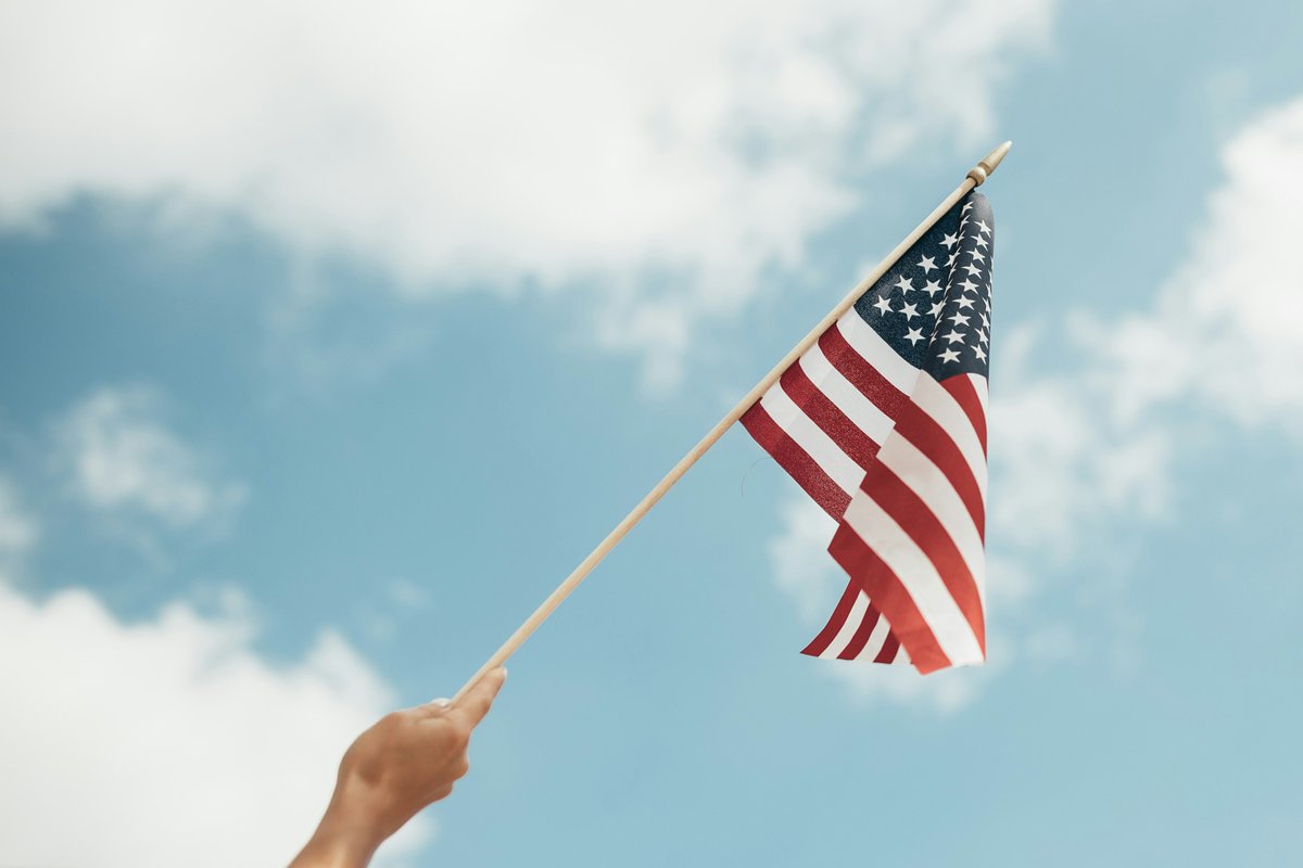 Independence Day is almost here, Clapham! 🇺🇸 Join us for the parade!
 ow.ly/RKLf50Wec4L