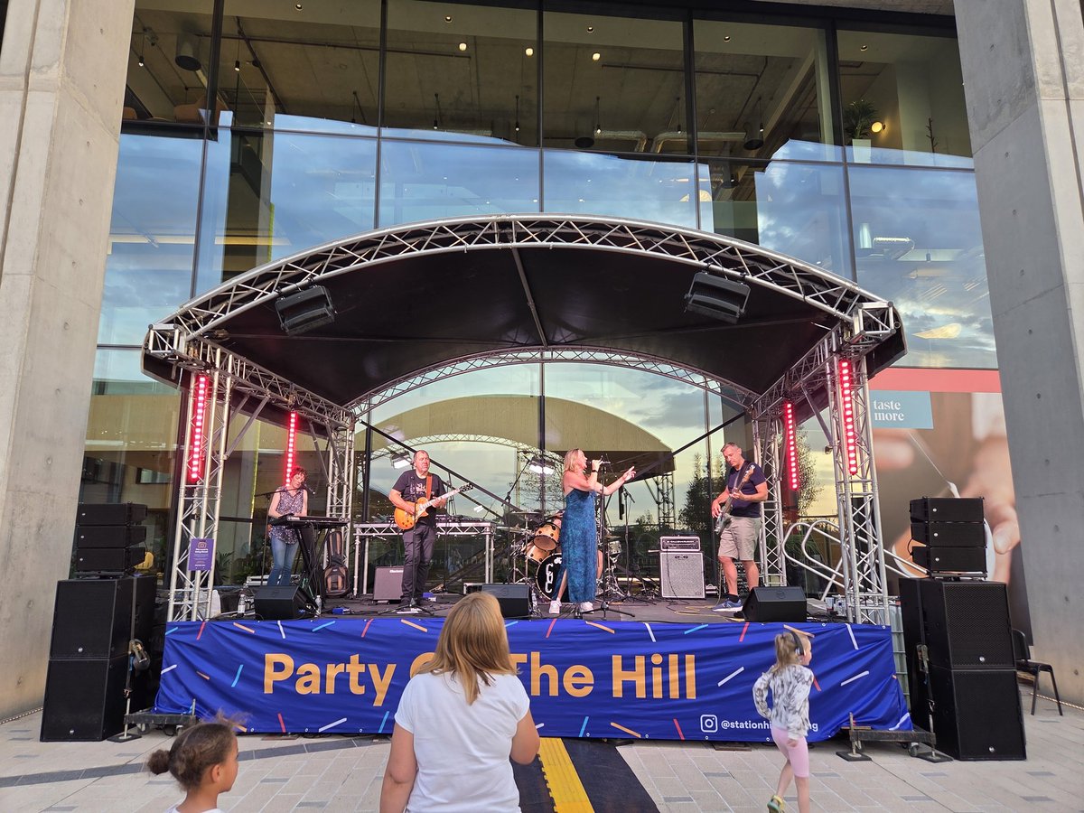 A massive congratulations to Ebb and Flow #rdguk for an amazing party at #StationHill. Thoroughly enjoyable day. Same time next week?