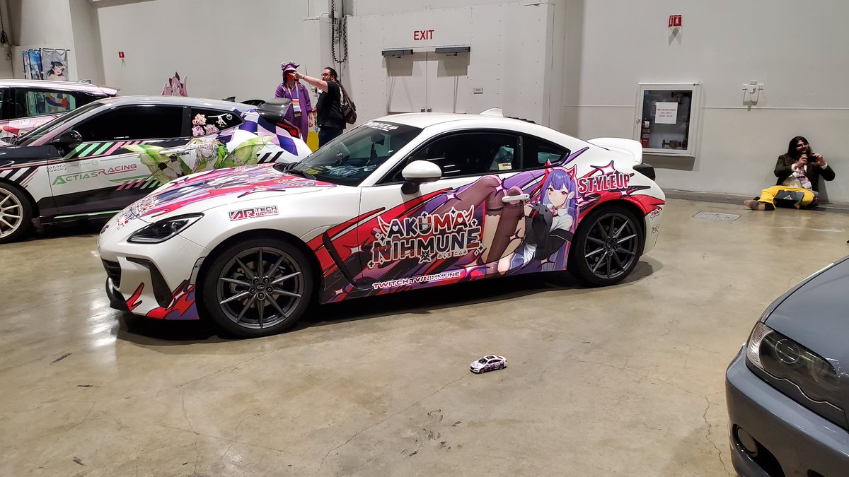 SpeedHunter020's tweet image. Someone put Filian on their car?! NOWAYING
#OffKaiGen4 #FilianAtOffKai