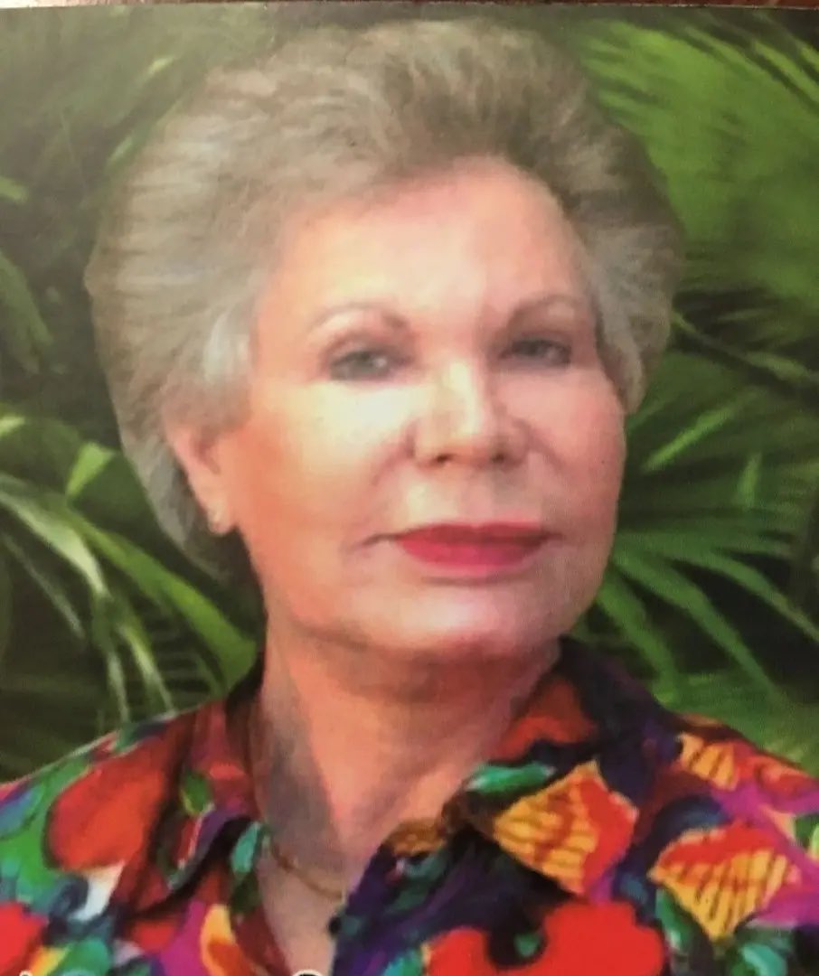 Sonia Sgambatti nos deja un maravilloso legado: su lucha, que no fue solo por los derechos de las mujeres, sino por la igualdad ante la ley. Su decálogo del abogado es un monumento a la justicia. Descanse en paz, querida y admirada compañera.