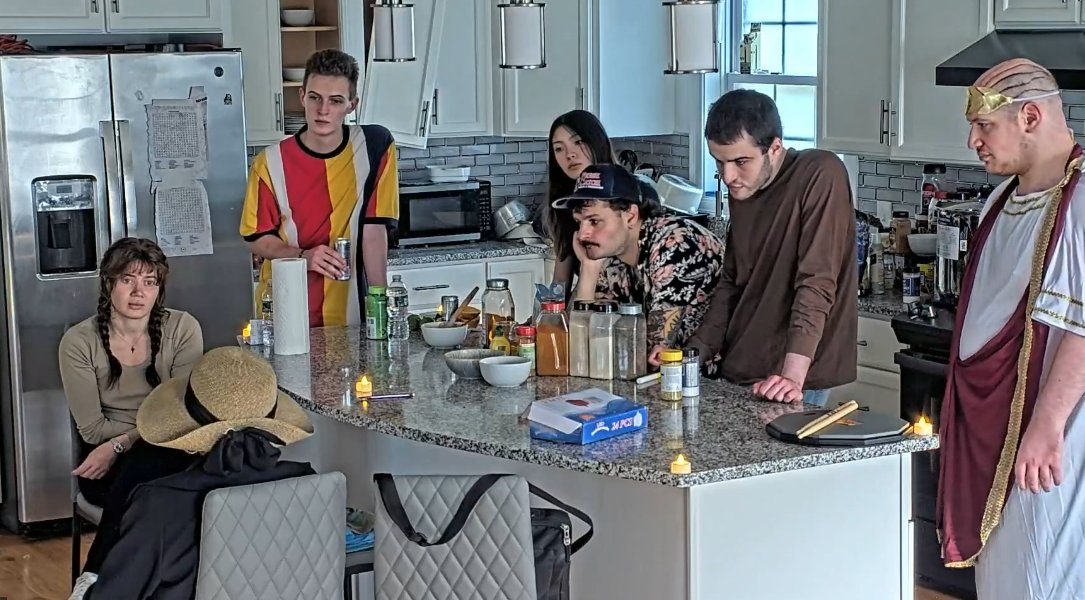 mehusomething's tweet image. they faces killing me why nobody gaf
#fishtanklive #fishtankdotlive