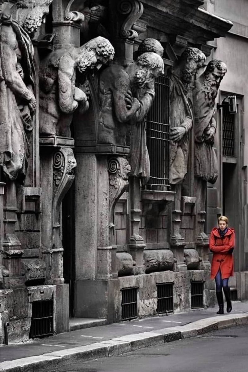 “Başkalarının ne düşündüğünü umursarsan, daima onların tutsağı olursun.”

—Lao Tzu