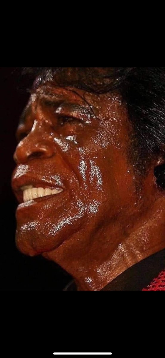 It’s this damn hot outside 🥵🥵🥵🥵