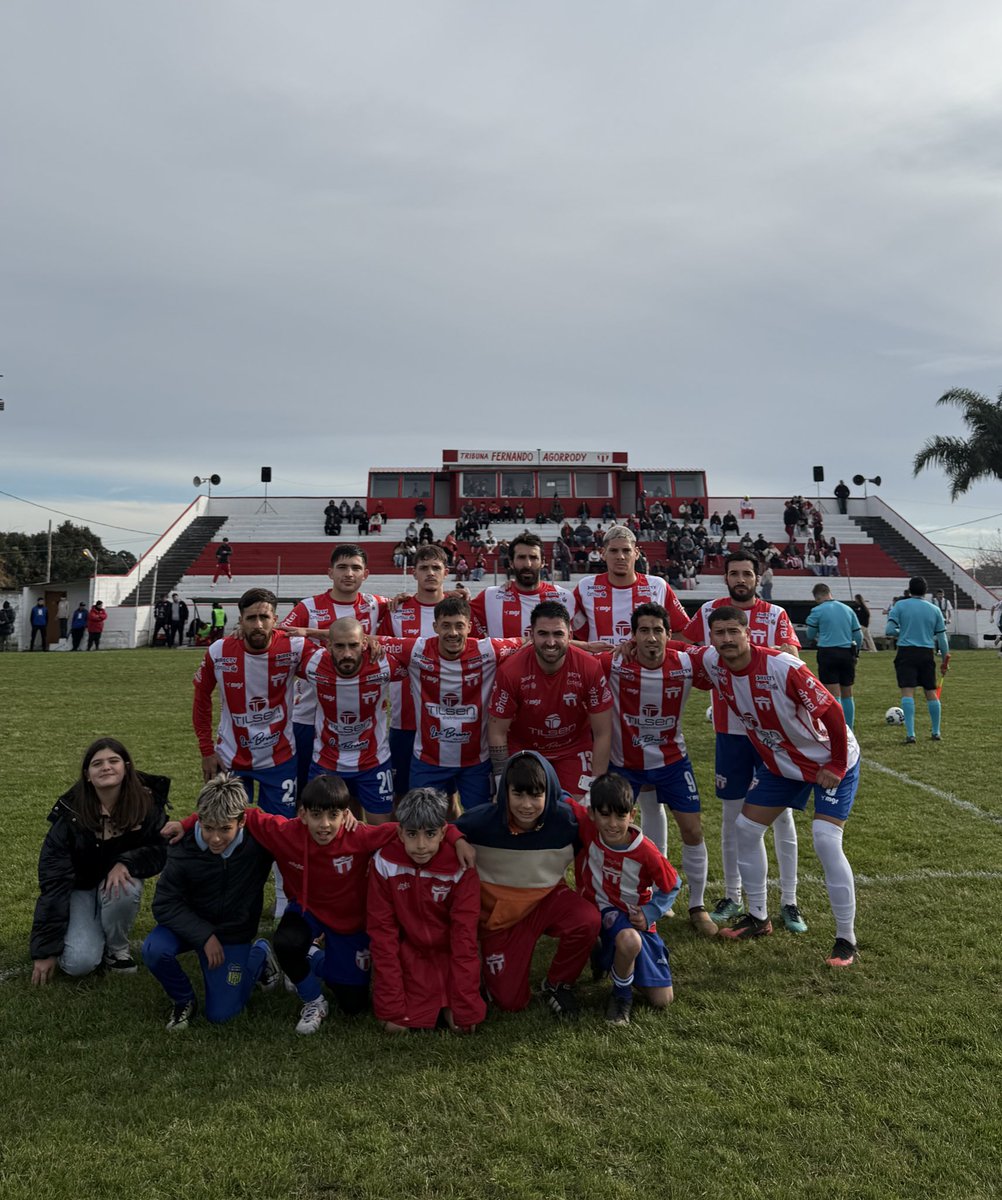 𝑬𝑵𝑻𝑹𝑬 𝑳𝑶𝑺 8 𝑴𝑬𝑱𝑶𝑹𝑬𝑺🫡🫡

San Carlos 4️⃣ ( 1 - 0 ) 0️⃣ Lavalleja (Rocha)

 𝐄𝐋 𝐂𝐀𝐒𝐂 𝐕𝐀 𝐏𝐎𝐑 𝐓𝐎𝐃𝐎👊🏽