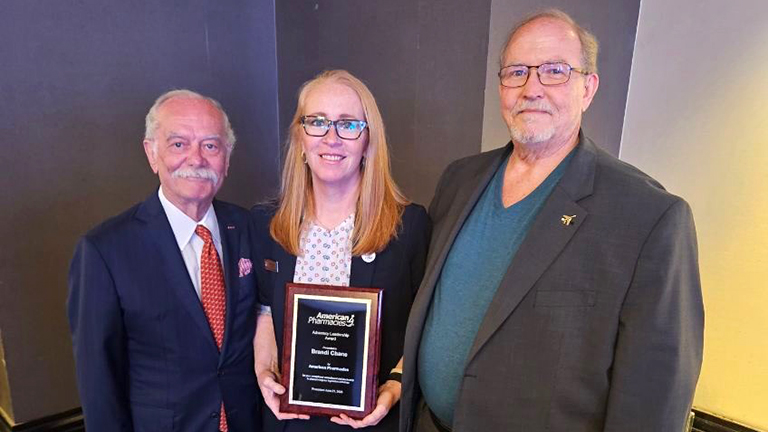 Congratulations to TPA member Brandi Chane who today received the <a href="/APRxNews/">American Pharmacies</a> Advocacy Leadership Award at the #APEX2025 conference in San Antonio! She is pictured here with fellow TPA members Steve Hoffart, Chris Hobart, AP President Laird Leavoy, and TPA CEO RoxAnn Dominguez.